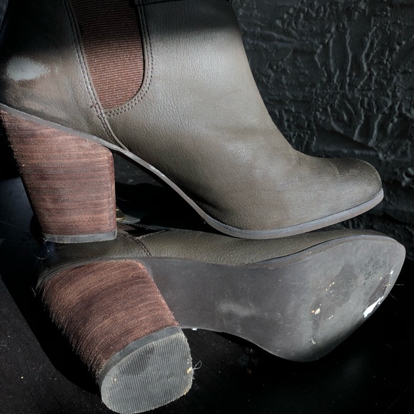 grey bootie - Picture 4 of 5